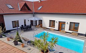 Pálava Home Bavory